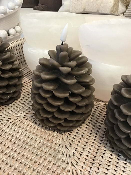 Pinecone candle