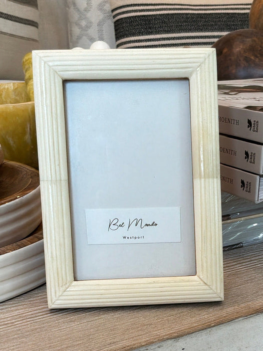 Ivory Ridged Picture Frame