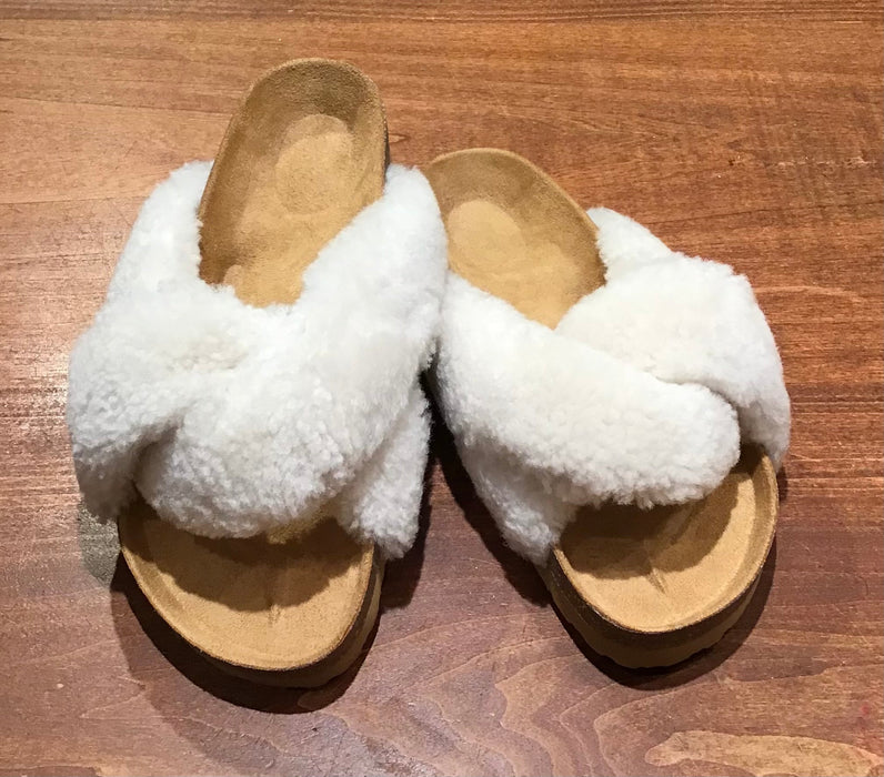 Cross Slipper - White/Size 40